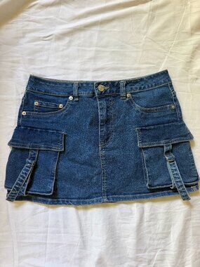 Womens‎ Y2K Denim Cargo Mini Skirt Love Tree Denim Size Medium/30